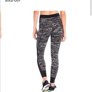 NWOT Lole Burst Print Leggings